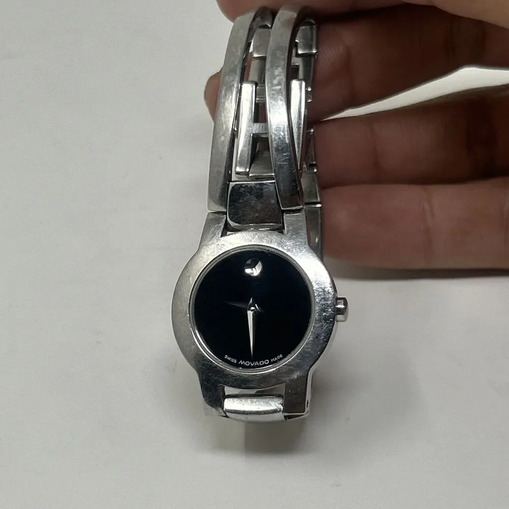 Movado Amorosa Watch 84 E4 1842 Stainless Water Resistant Saphhire Crystal